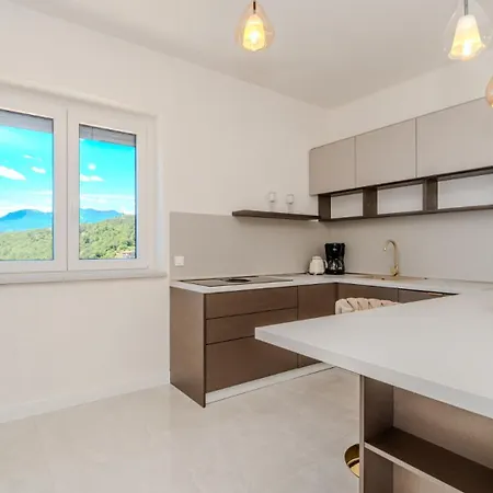 Kvarner Sky View Resort-aura By Guide Apartmán *